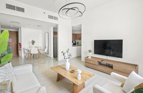 Abu Dhabi Apartment | Silkhaus Chic 2 BDR Near Reem Mall