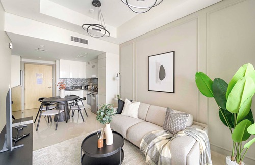 Sheikh Zayed Road Apartment | Silkhaus Stylish 2BDR in Aykon Tower