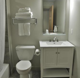 Silver Bay Hotel | Silver Bay YMCA Inn and Conference Center