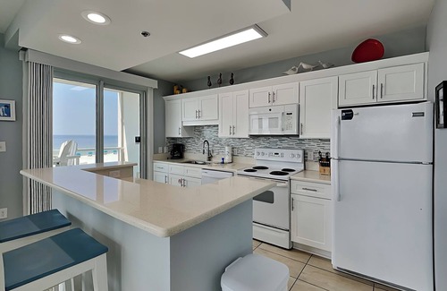 Orange Beach Condo | Silver Beach #301 | Pet Friendly, Beachfront!