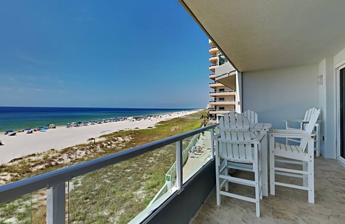 Orange Beach Condo | Silver Beach #301 | Pet Friendly, Beachfront!