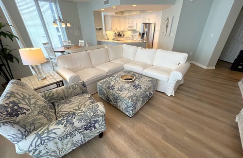 Destin Condo | Silver Beach Towers 1206W Amazing 4 bedroom condo with endless ocean views!