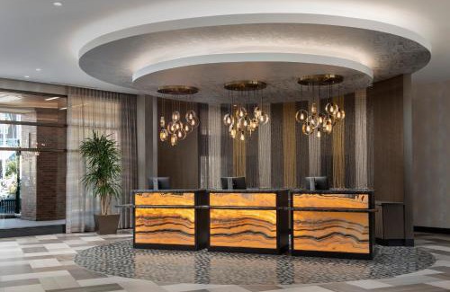 West End Hotel | Silver Cloud Hotel Tacoma at Point Ruston Waterfront