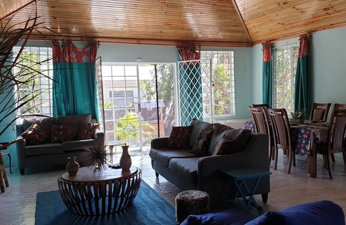 Treasure Beach Villa | Silver Dawn