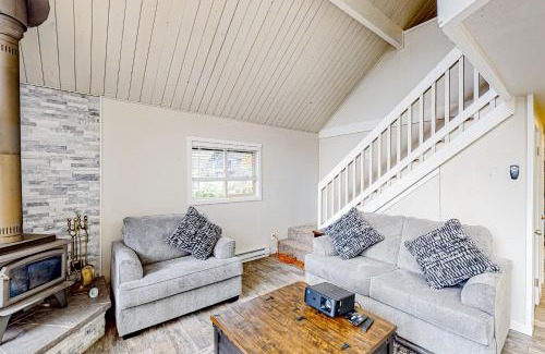 Silver Lake House | Silver Lake Serenity