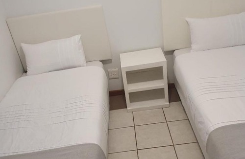 Die Hoewes Apartment | Silver Oaks in Centurion next to Gautrain station