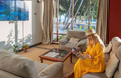 Huraa Hotel | Silver Oasis Maldives