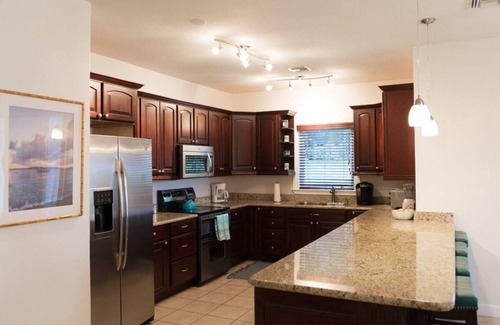Estate Enighed Condo | Silver Palm at Palm Terrace