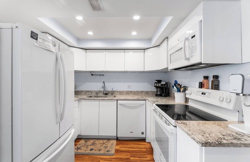 North Ocean City Condo | Silver Sands 102S Direct Ocean Front, Just steps to the Beach!