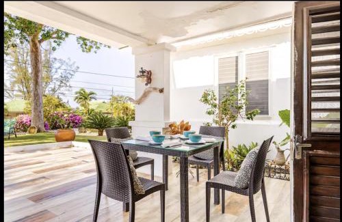 Silver Sands Villa | Silver Sands Sea Lili