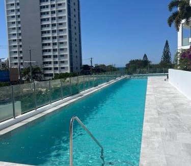 Maroochydore Apartment | Silver Sapphire on Sixth Penthouse