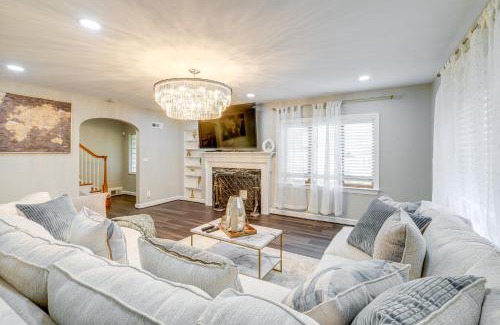 Silver Spring House | Silver Springs Home Walk to Downtown!