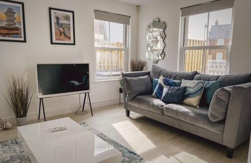 Camber House | Silver Stone