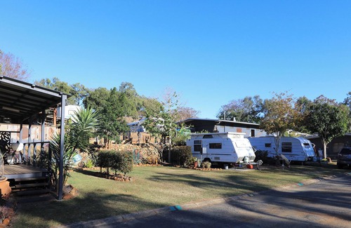 Hamilton Creek House | Silver Wattle Caravan Park