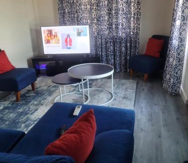 Runaway Bay Apartment | Silverbuttons Apartments & Eats