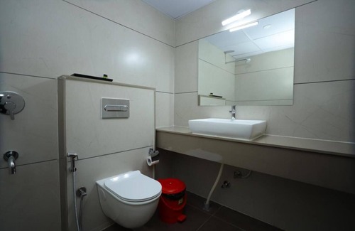 Yelahanka Hotel | Silverkey Hotel Yelahanka