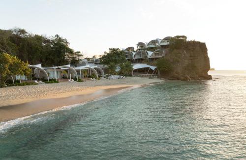 Morne Rouge Hotel | Silversands Beach House Grenada
