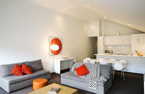 Falls Creek Hotel | Silverski
