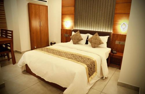 Alwaye Hotel | Silverstone Inn