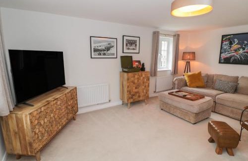 Silverstone House | Silverstone Paddock Retreat