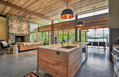 Topton House | SilverWolf Lodge on Lake Nantahala, SilverWolf on Lake Nantahala