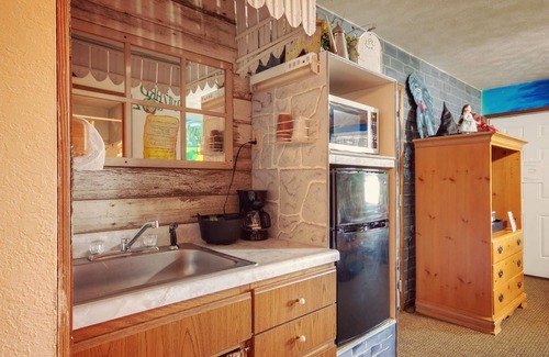 Wamego Hotel | Simmer Motel