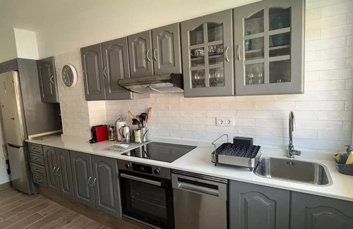 Corcubion Apartment | Simón Tomé apartment in a luminous and serene location 5 min. from the beach