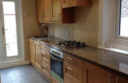 Archway Apartment | Simple and Affordable Short-Term London Accommodation