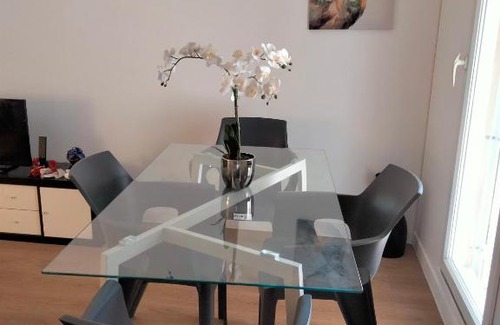 Les Mureaux Apartment | Simple and nice