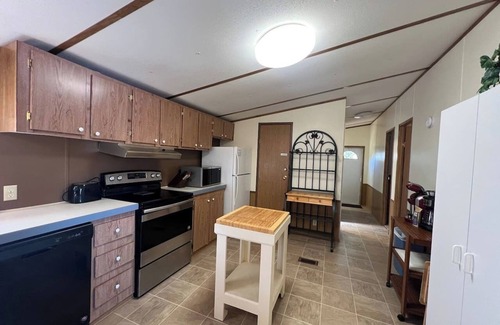 Saluda House | Simple Blessings | A View in Every Room | Sleeps 6
