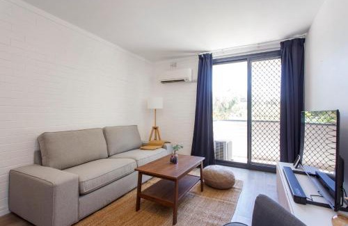 Mosman Park Apartment | Simple Charm