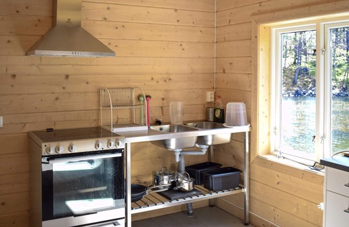 Figeholm House | Simple luxury with pebble beach right outside the door in the Figeholm archipelago.