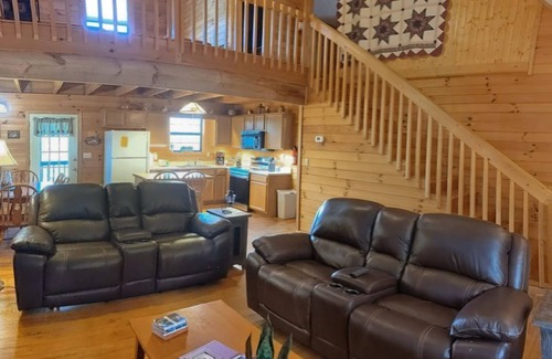 Townsend Cabin | Simple Pleasures in the Great Smoky Mountains !
