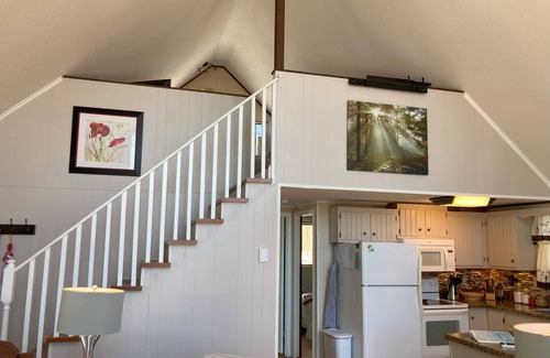 The Woods Cabin | Simple Pleasures-Woods Golf Resort-Peaceful & Calm