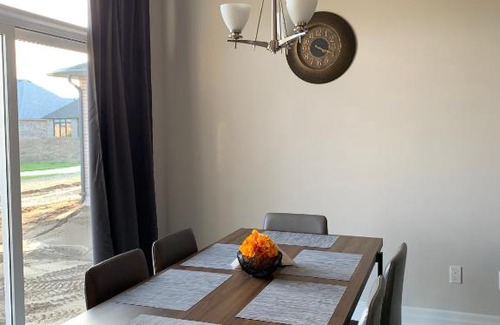 Port Elgin Apartment | SIMPLY COMFORT - Elegant House Near Lake Huron