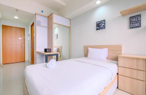 Pondokcina Apartment | Simply Look Studio High Floor at Evenciio Margonda Apartment By Travelio