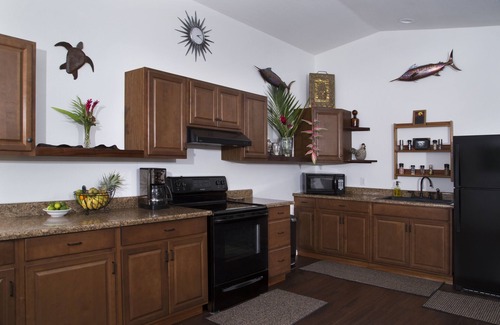 Historic Kailua Village House | Simply perfect! No one can beat 10 minutes walking to town, yet no traffic noise