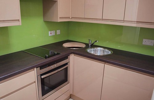 West Kensington House | Simply Rooms & Suites
