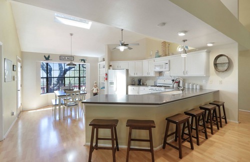 Canyon Lake House | Simply Sangria I 3/2 with hot tub and media room near Canyon Lake!
