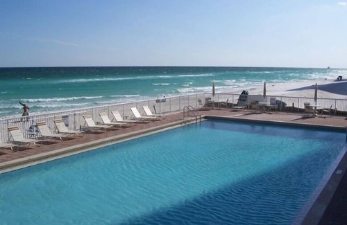 Navarre Beach Condo | Simply The Best at The Regency! LABOR DAY WEEKEND IS OPEN!
