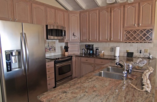 Maunaloa Condo | Simply the "Best" Condo on Molokai . Period! "Hale Ula Lani" Amazing Sunsets!