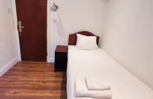 Brent House | Sinai Hotel