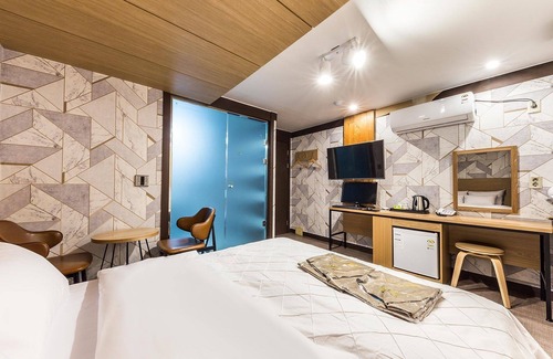 Jamsil-dong Hotel | Sincheon Ramon