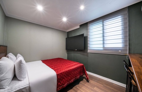 Daeheung-dong Hotel | Sinchon La Seine