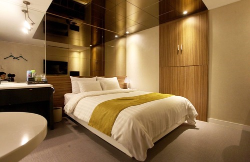 Daeheung-dong Hotel | Sinchon With