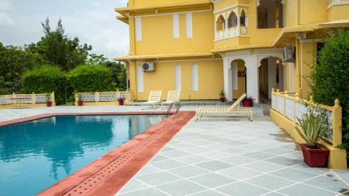 Nathdwara Hotel | Sinclairs Palace Retreat Udaipur
