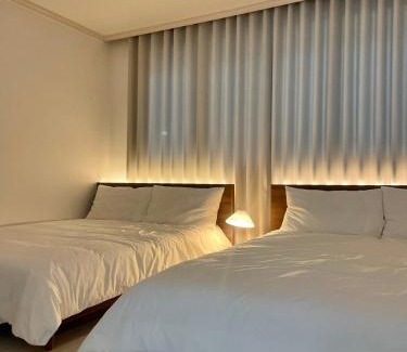 Jowon-dong Apartment | Sindaebang Station Guro Digital Complex Station 8 minutes on foot Hongdae Gangnam 20 minutes Seongsu 35 minutes Family Friendship Trip Queen 4