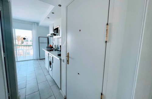 Corralejo Apartment | Sinfonia Pool View & WiFi by iRent Fuerteventura
