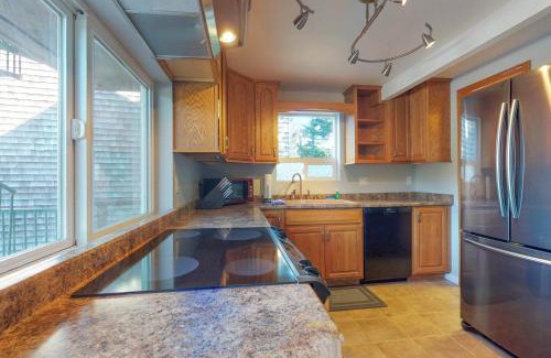 Port Orford House | Singing Winds