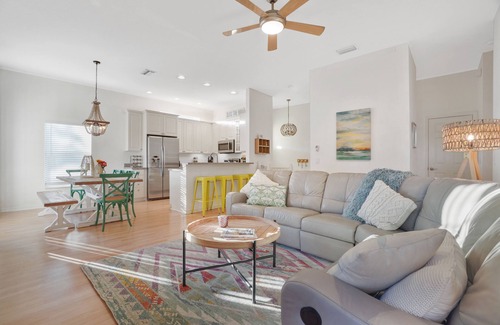 Siesta Key House | Single Family Home with heated pool & hot tub close to Village & Beach- Sleeps 8